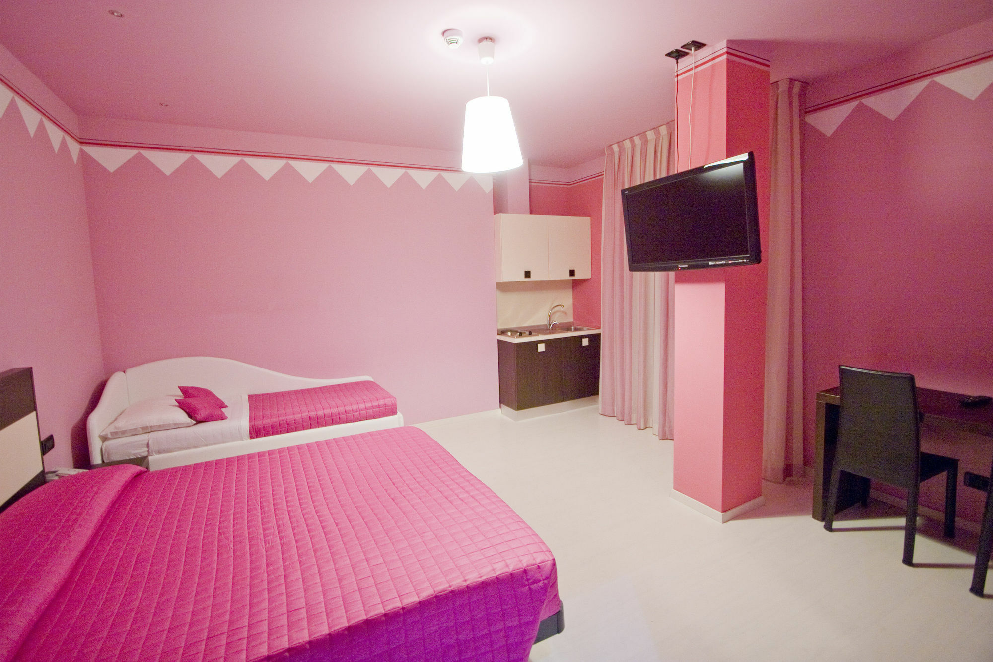 Leonardo Hotel